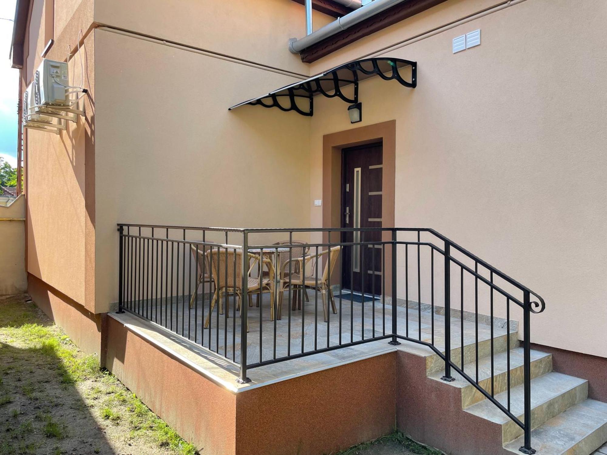 Kovacs Apartmanhaz 基什孔豪洛什 客房 照片
